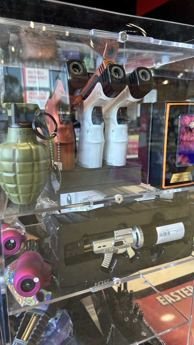 cropmad's tweet image. Reading your reply at servo. Looks up 🤦🏻‍♂️
#NotCommonSense