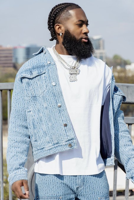 🥶🥶 https://t.co/ZARf2WQXwN