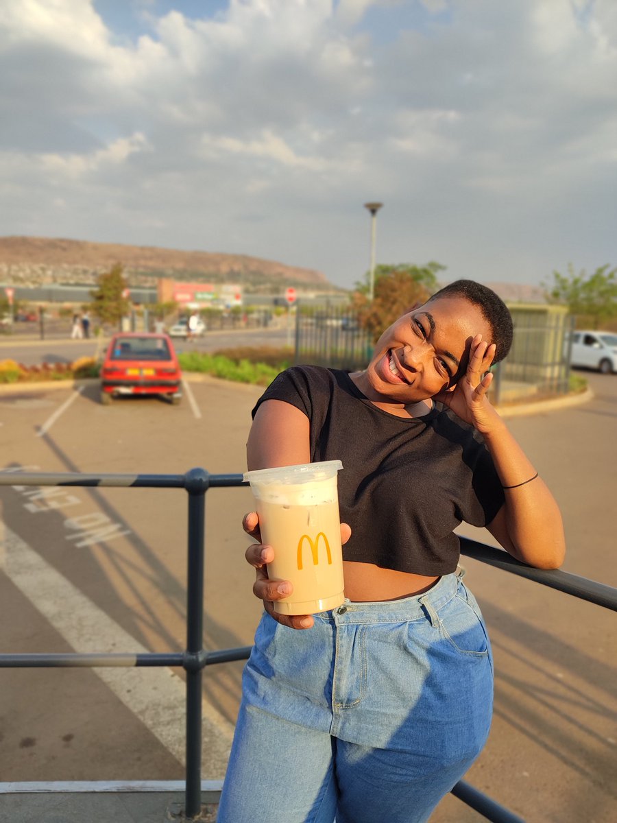 _Miyelanii's tweet image. Success is no accident. It is hard work, perseverance, learning, studying, sacrifice and most of all, love of what you are doing or learning to do.

 #McCafeCoffee #QualityOverEverything #GreatCoffeeSimple @ecr9495