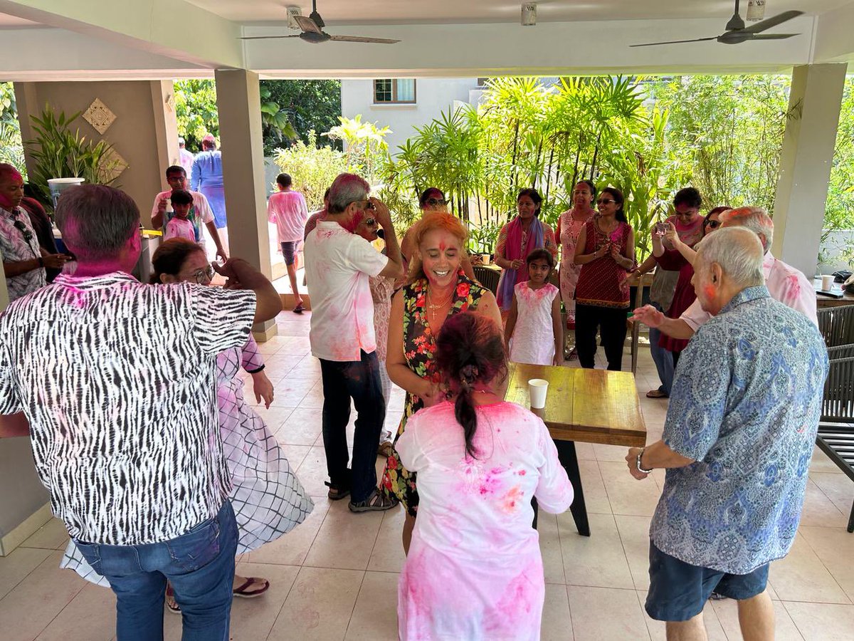 Holi in Seychelles! Members of the Indian diaspora participated in a colourful and joyous Holi function!