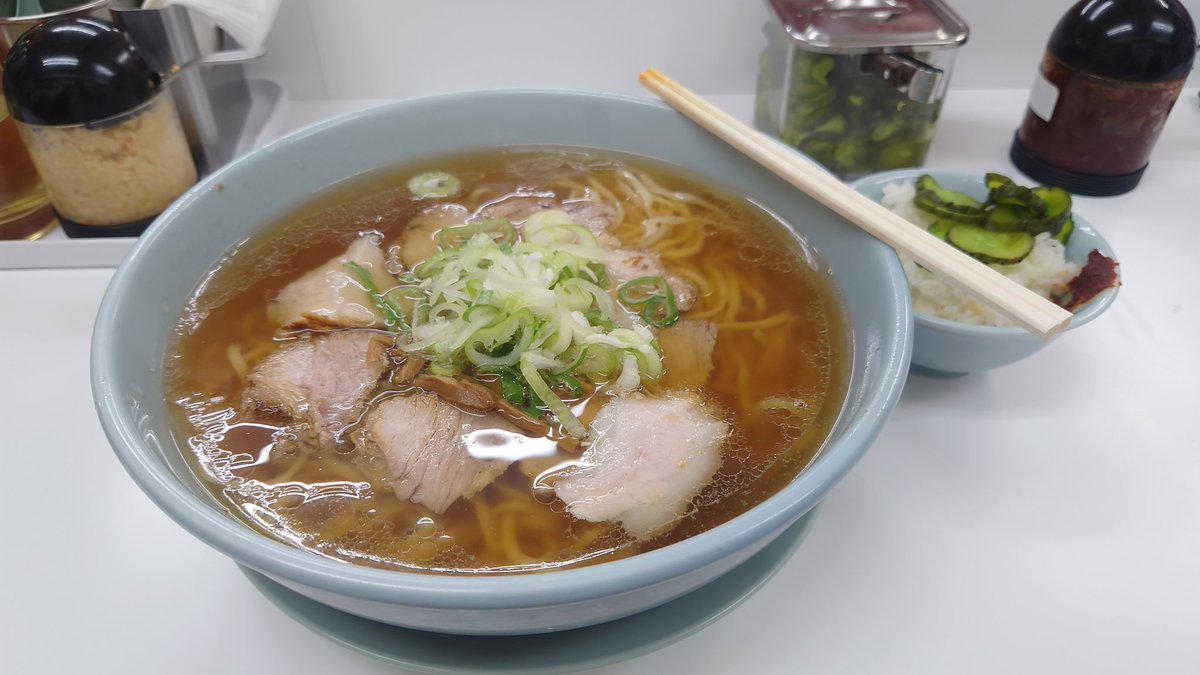 OHbenjya's tweet photo. ちゃん系来たけどチャーシュー麺は頼まない。
何故ならチャーシューがそこまで好きじゃないからw https://t.co/TCRkXIEqpV