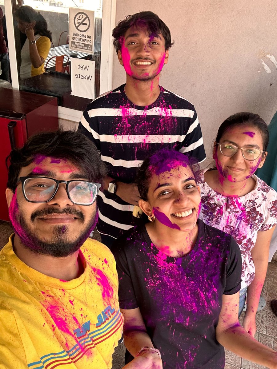 Happy Holi from our family to yours! ✨

#Holi2024 #Pazians #Pazcare