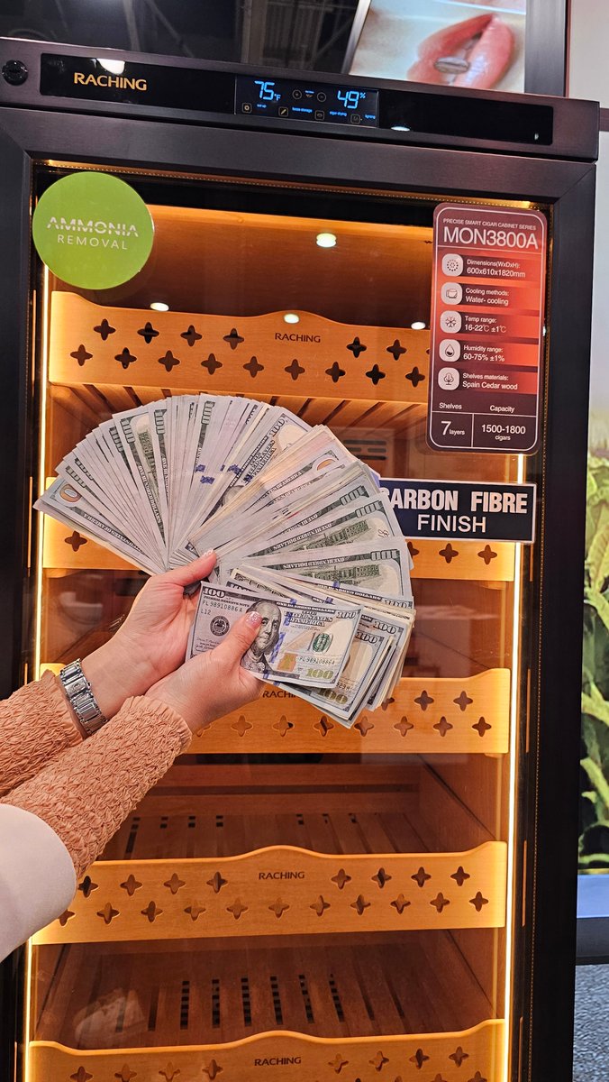 RachingEllen's tweet image. Raching = rich!
#pca2024 #pca24 #cigarlife #cigaraccessories #cigarhumidor #cigarcabinethumidor #rachinghumidor #raching #tobacco #cigaraficionado #cigarsnob #botl #cigarlover #cigarboss #cigarlife #cigarlifestyle #habanos #stogie #cubancigar #cohiba #cigaroftheday