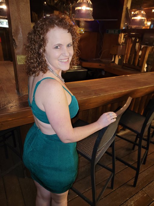 Friday was Sparkle night.  I met several new, wonderful people.  https://t.co/2sQH8zniaI  #redhead #milf<a href="/tag/sparkle"class="tags"><span>#sparkle</span></a><a href="/tag/redhead"class="tags"><span>#redhead</span></a><a href="/tag/milf"class="tags"><span>#milf</span></a><a href="/tag/greendress"class="tags"><span>#greendress</span></a><a href="/tag/coloradogirls"class="tags"><span>#coloradogirls</span></a>