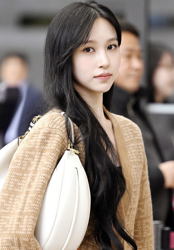 okay pretty girl :’)