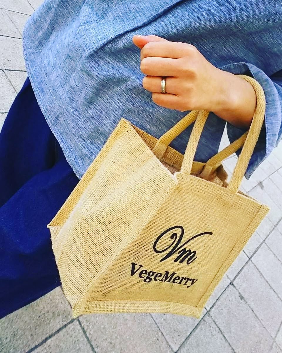 VegeMerry's tweet photo. こんにちは👨🍳
#散歩にゴーの日 👩🍳💦
今月も始まりました🙋
/
✨creema店✨
✨ハッピーウィーク✨
✨好評開催中✨
\
VegeMerry #creema 店
全品ポイントアップ中🆙
👇
https://t.co/g6EGCqXhum
#vegemerry の春の美味しさを
🍊🍓🍇🍑🍒🫐
今日も #美味しい 1日を🎶
#ベジメリー #腸活 https://t.co/5WLL07Z3my