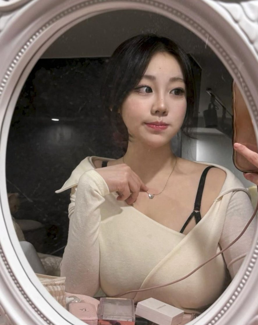 哇达西睡醒发现老公漏气啦 tweet media