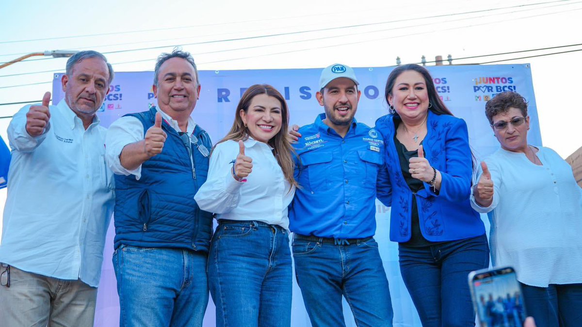 EdithAguilarVi1's tweet photo. Hoy dimos un paso contundente para defender a Mulegé!!! Acompañada de mi presidente Nacional del PAN, @MarkoCortes , y de todas y todos los que han sido testigos del trabajo que hemos realizado, me registré ante el IEE como su candidata a Presidenta Municipal de Mulegé 💙 https://t.co/mHcKBxTdAJ