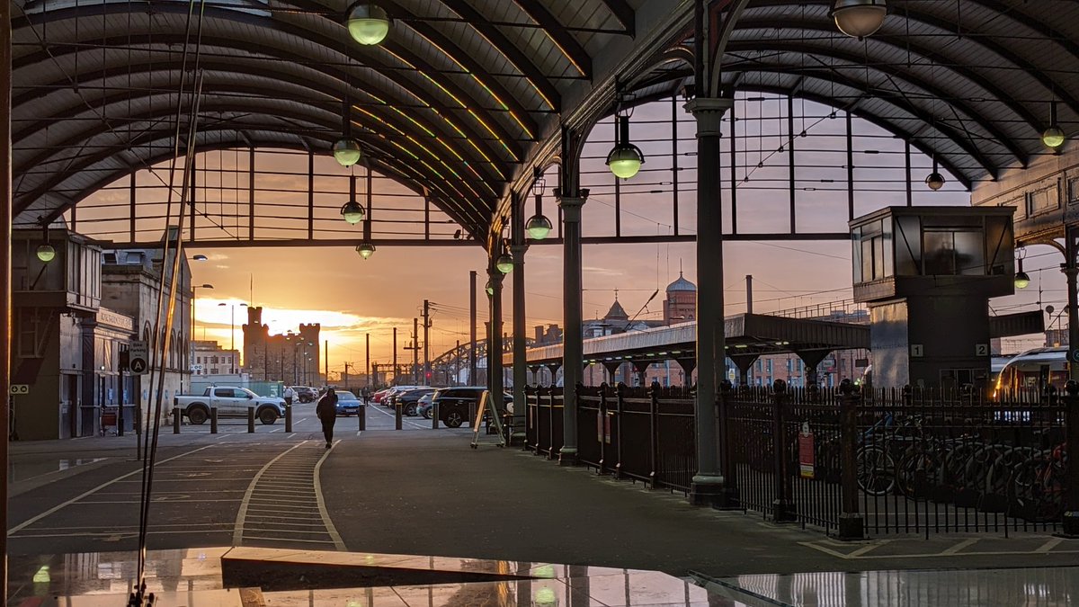 Peter Eckersley (@peckersley) on Twitter photo En route to Glasgow for #PSA2024 <a href="/PolStudiesAssoc/">Political Studies Association</a> annual conference. Looking forward to 3 days of insight and discussion, including two panel sessions and a roundtable run by <a href="/PSALocalPol/">PSA Local Politics</a> tomorrow and Wednesday En route to Glasgow for #PSA2024 <a href="/PolStudiesAssoc/">Political Studies Association</a> annual conference. Looking forward to 3 days of insight and discussion, including two panel sessions and a roundtable run by <a href="/PSALocalPol/">PSA Local Politics</a> tomorrow and Wednesday