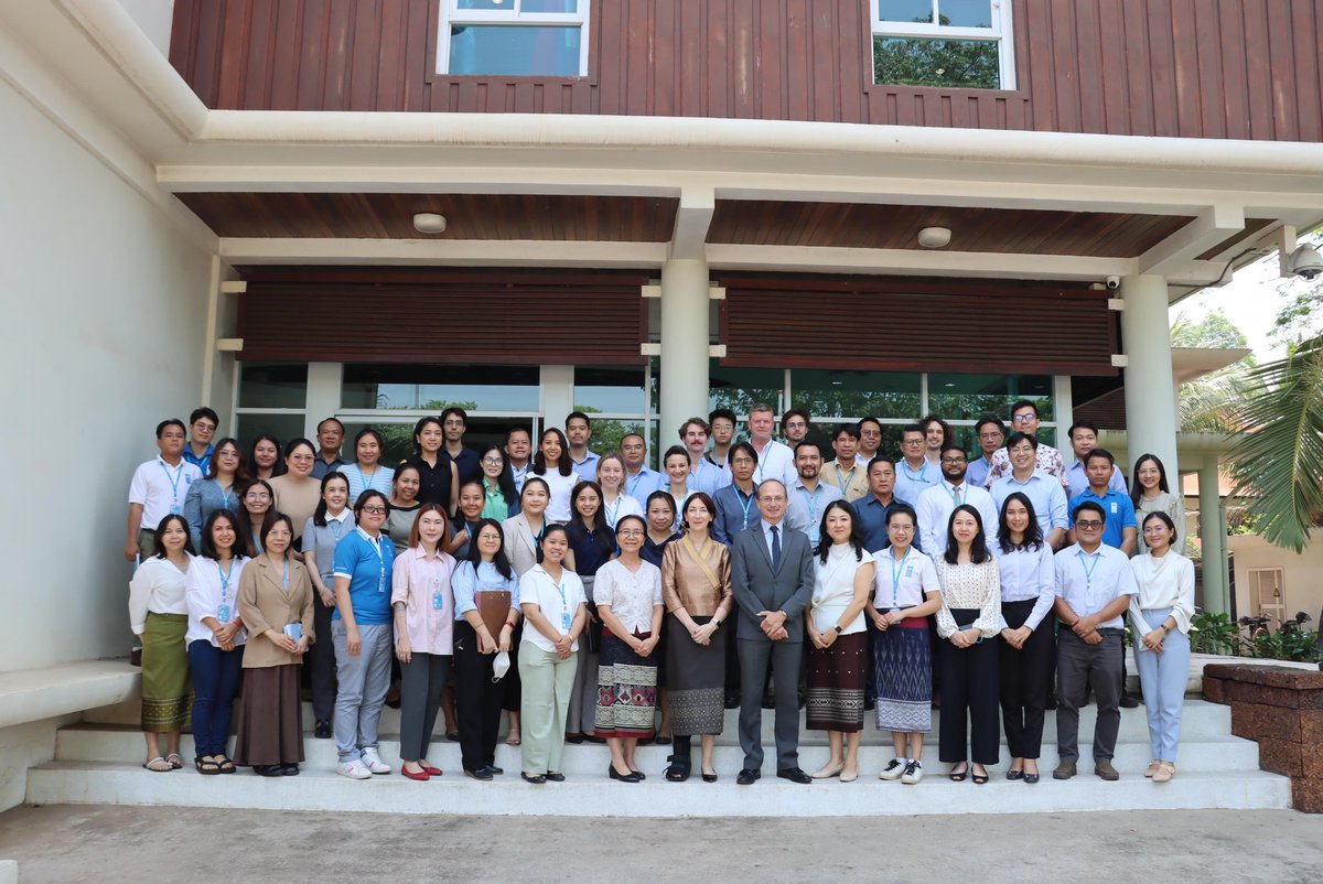A very special return to Laos 🇱🇦 after many years,for a visit to @UNDPLaoPDR. Started with a very positive discussion with all staff on the new directions for an expanding programme, and the continuation of strong management practices. @kanniwignaraja
@MartineTherer @mtenundp