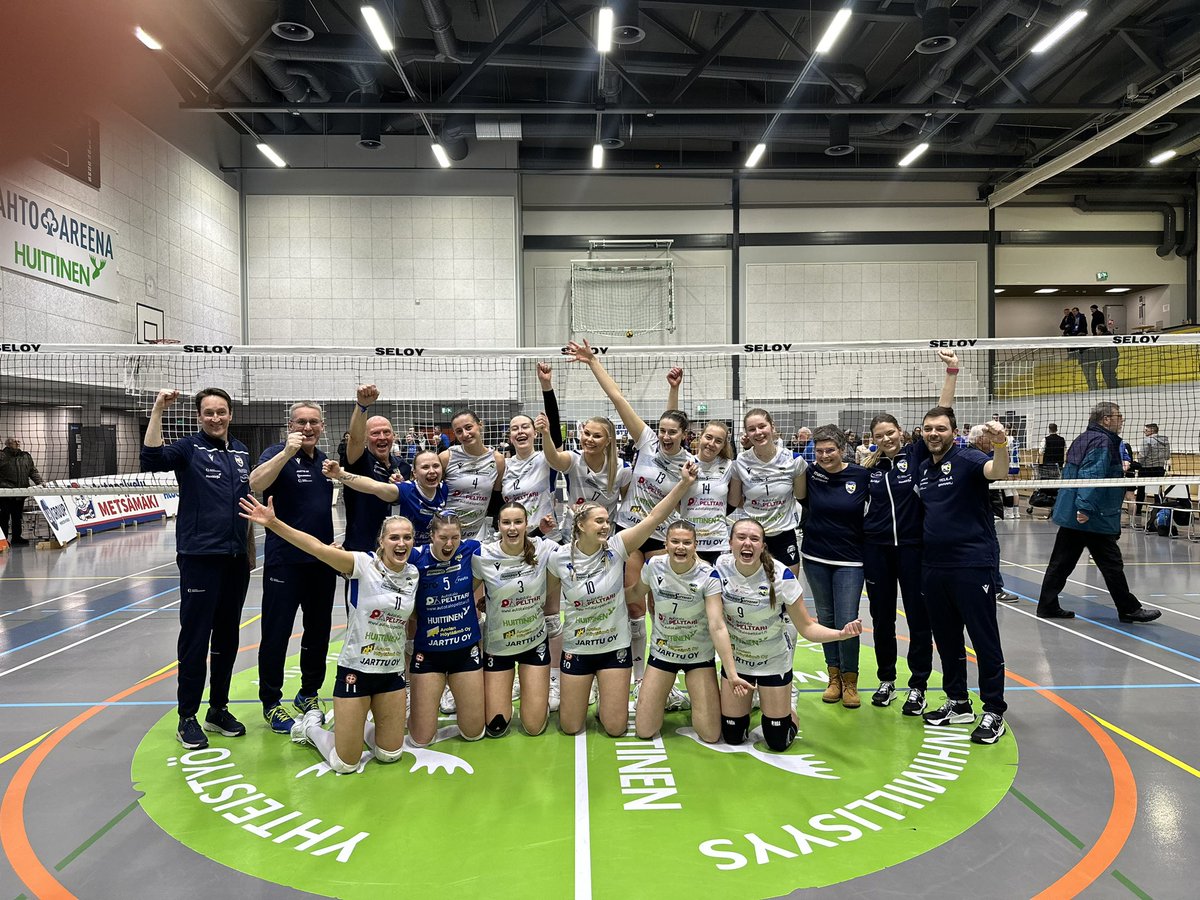 VampulaLp's tweet photo. LP-Vampula välieriin 21.3.2024!!💙💛

@mestaruusliiga 
@hullunahuittisiin 
@huittistenkaupunki 

#lpvampula #itsallaboutattitude #semifinals https://t.co/SqDjADNO8D