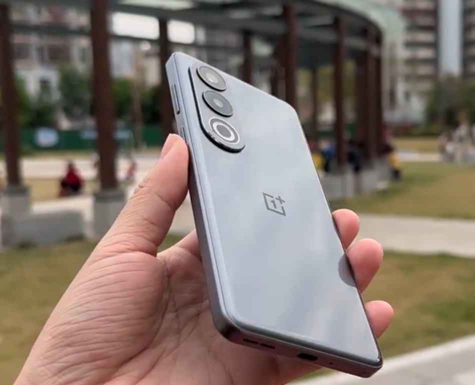 Bunis_Malli's tweet image. Oneplus Ace 3V Live Images !
Best in Class ?

#OnePlusAce3V #Oneplus