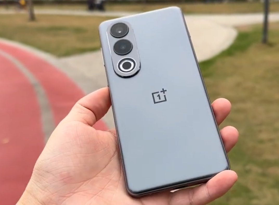 Bunis_Malli's tweet image. Oneplus Ace 3V Live Images !
Best in Class ?

#OnePlusAce3V #Oneplus