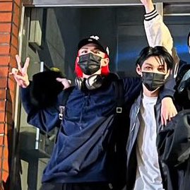 hwgflx's tweet photo. CAN YOU HEAR ME CRYING https://t.co/pchCAtztPv