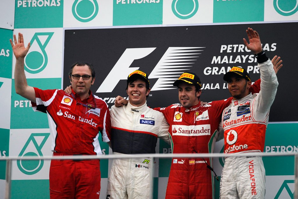 #F1 #OnThisDay, March 25th 2012, a wet start for the #MalaysianGP but an amazing drive for @alo_oficial in the @ScuderiaFerrari and @SChecoPerez in the Sauber. Polesitter @LewisHamilton took 3rd for @McLarenF1 . youtube.com/watch?v=X7L5UU… #MsportXtra @UnracedF1