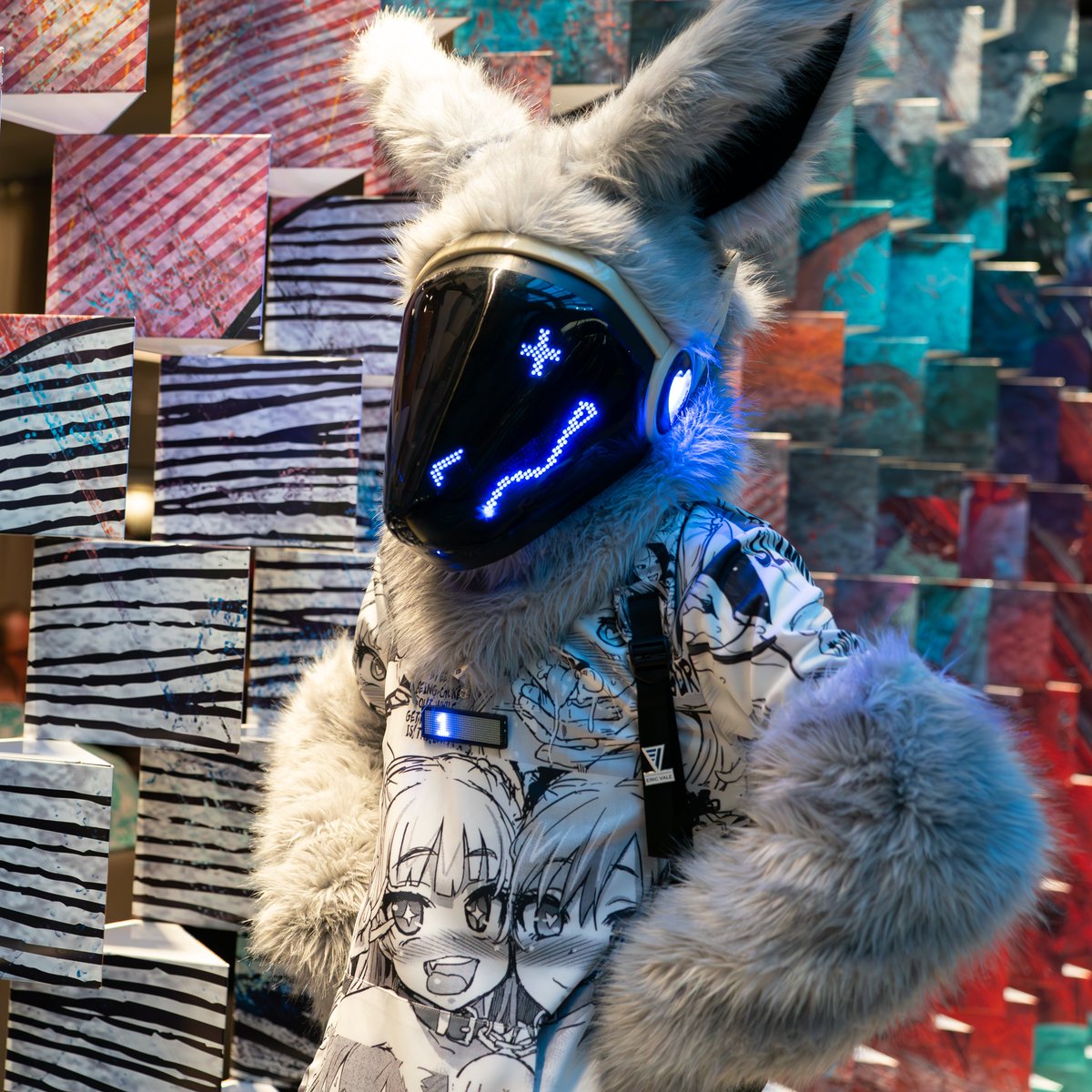 🦊: Foggy (@ gingersnapbryu)
🧵: <a href="/8cellStudios/">8Cell Studios</a>
📷: @keeewiiii

#furryfiesta #TFF2024 #furries #fursuit