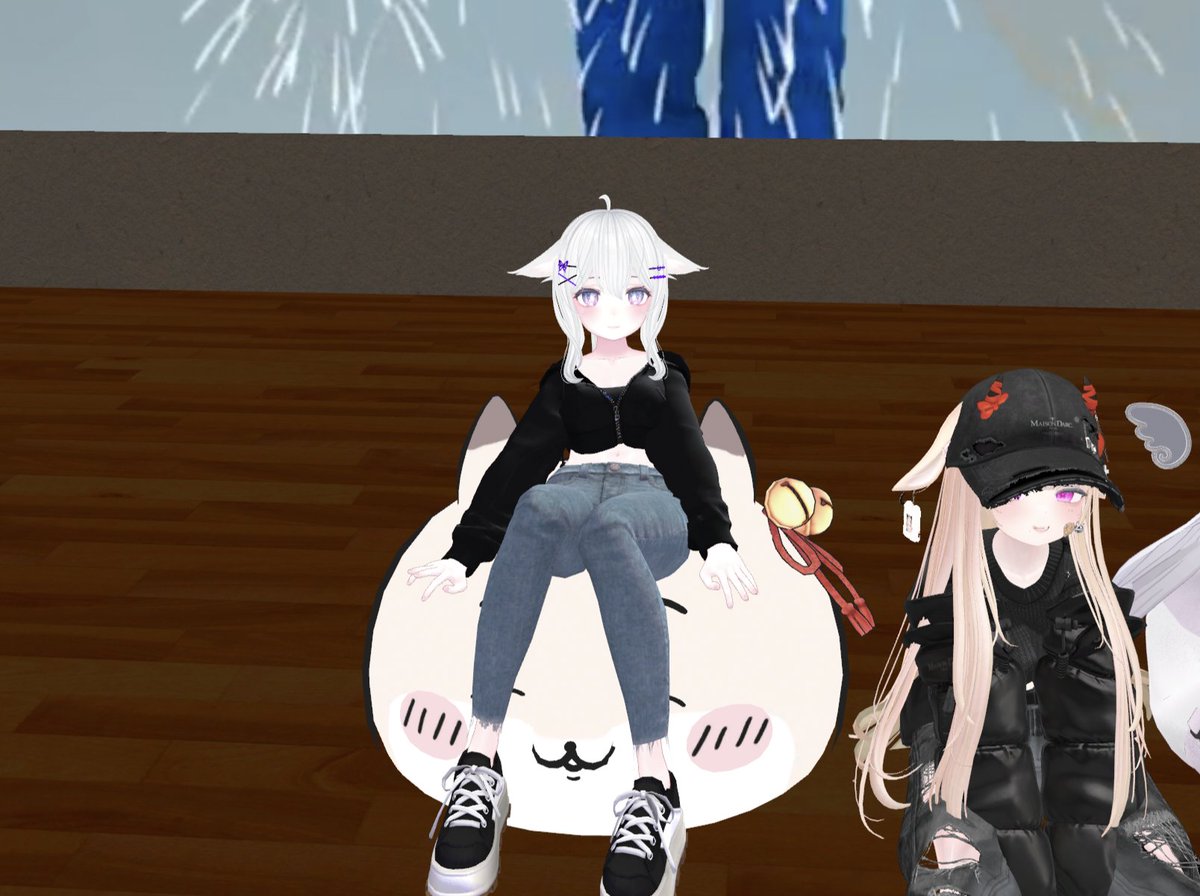 Davcy_vrchat's tweet photo. 我有沙发🤣 https://t.co/epw7XEzMPY