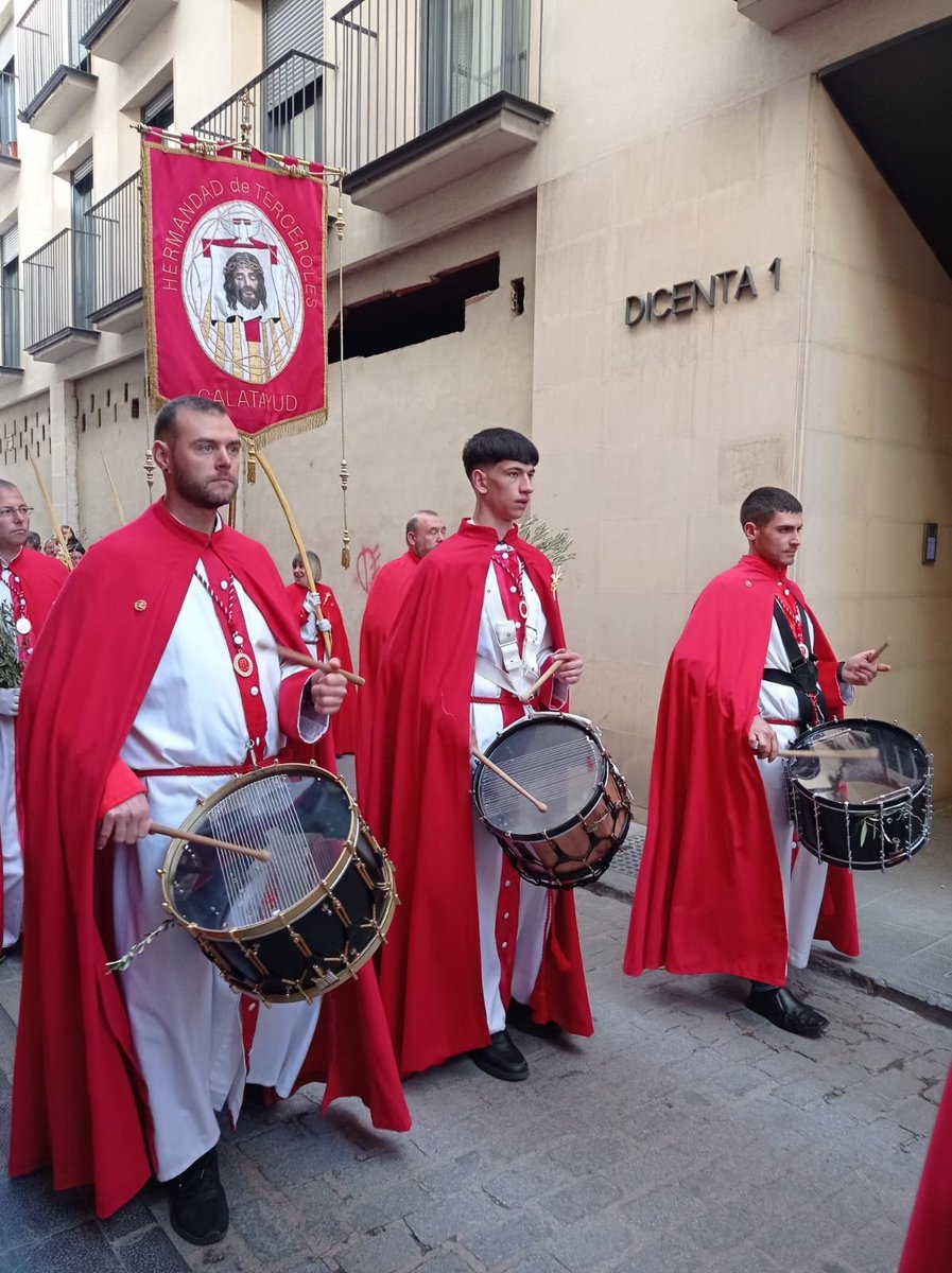 Calaterceroles's tweet photo. Damos comienzo a la Semana Santa Bilbilitana.
#SemanaSantaCalatayud
#semanasantaaragon
#semanasanta24
@Calaterceroles https://t.co/2F6Jwr2EUv