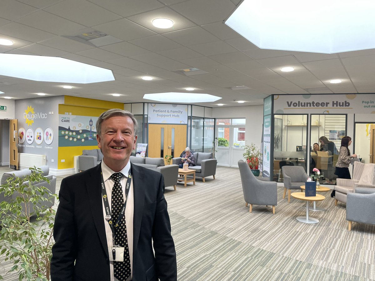 Great to be able to pop into @DougieMacStoke for a quick catch up with @dwebster_ceo this morning.