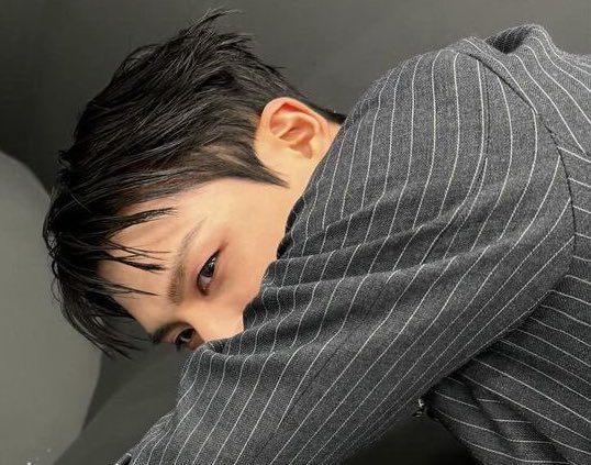 allforljn's tweet photo. jeno really got the craziest pretty face syndrome like who even looks like that https://t.co/w81GDEOh9q
