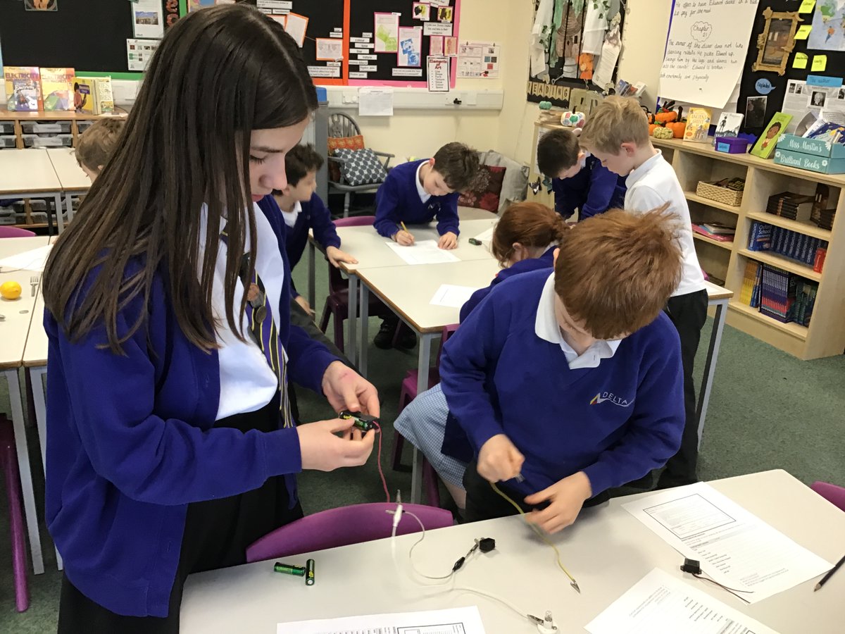 DeltaWorlaby's tweet photo. This week as scientists we have learnt about conductors and insulators. Rowling class used a range of independent variables along with circuit components as part of their experiment. Some groups collaborated with Y5 & Y6.
#Worlabyscience
#Deltascience
#Worlabyvalues https://t.co/edS8muy4rg