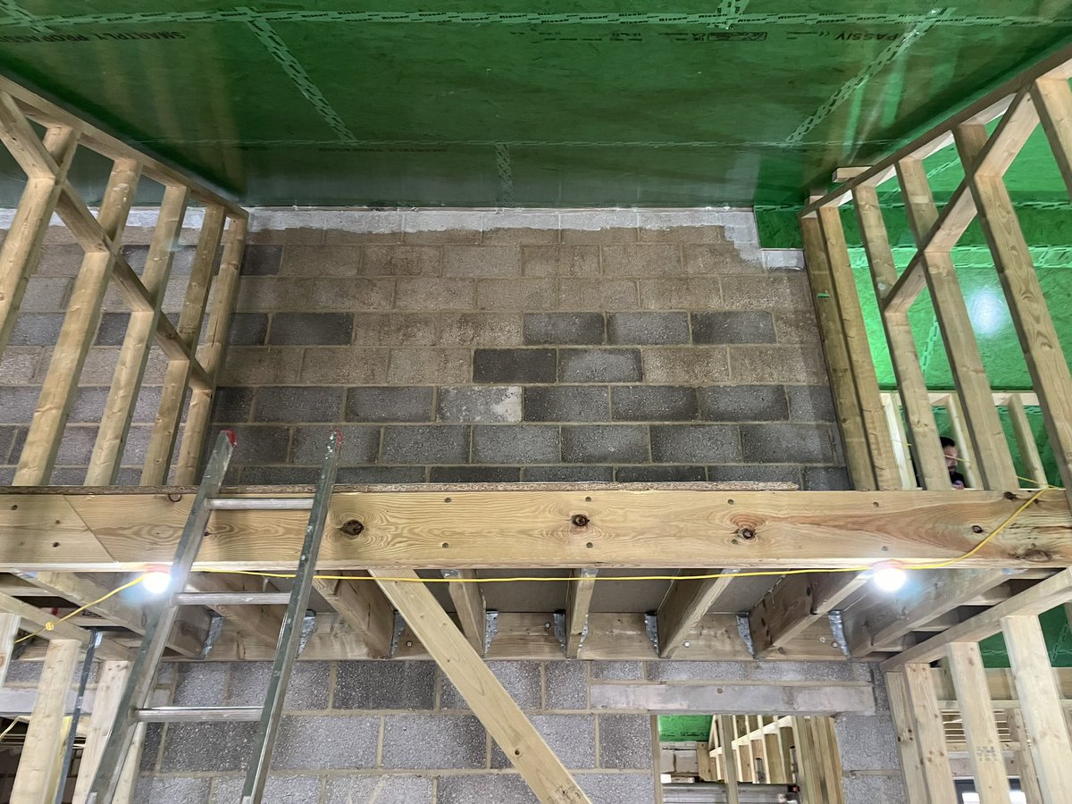 Great progress on our #passivhaus inspired build in #harpenden! We’re loving the picture window in the dining area downstairs and mezzanines in the kid’s rooms for a playful addition #sustainablearchitectre #hertfordshirehomes #newbuild #familyhome