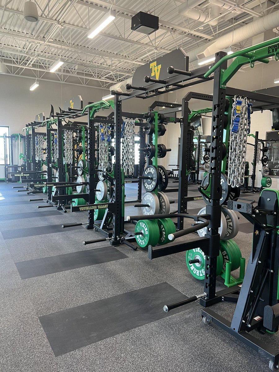 MONDAY MOMENTUM!

“Either be the victim of your Monday, or be the architect of it. You choose!”
Coach Gildersleeve