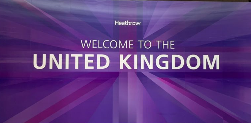 stevebehr's tweet photo. @nqatpod perhaps the Nike designer was inspired by this when arriving at Heathrow? https://t.co/2K2bvQFgMb
