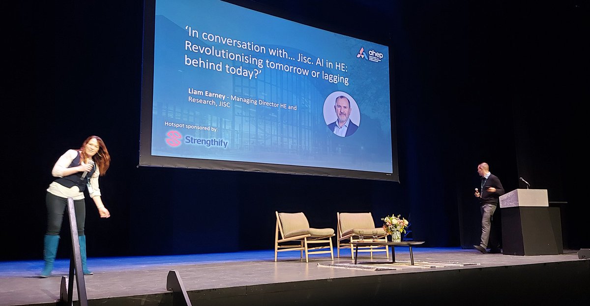 Next session: <a href="/runrhk/">Rachel H-K</a> and <a href="/JoshGulrajani/">Josh Gulrajani</a> exiting, having introduced the next speaker 

#AHEP2024