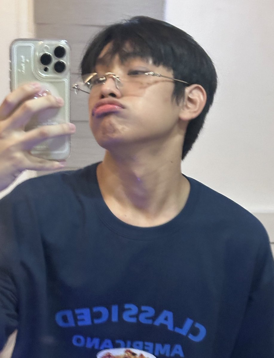 axllukecab's tweet photo. 🥺 Happy 15 months dumplings! I love you all so much and I can’t wait to see you guys in person again! Love ko kayo all! 

#DumplingSelcaDay
#15thWithAxl #AJAA
#AJAA_AXL @axllukecab https://t.co/9OAZob1Om9