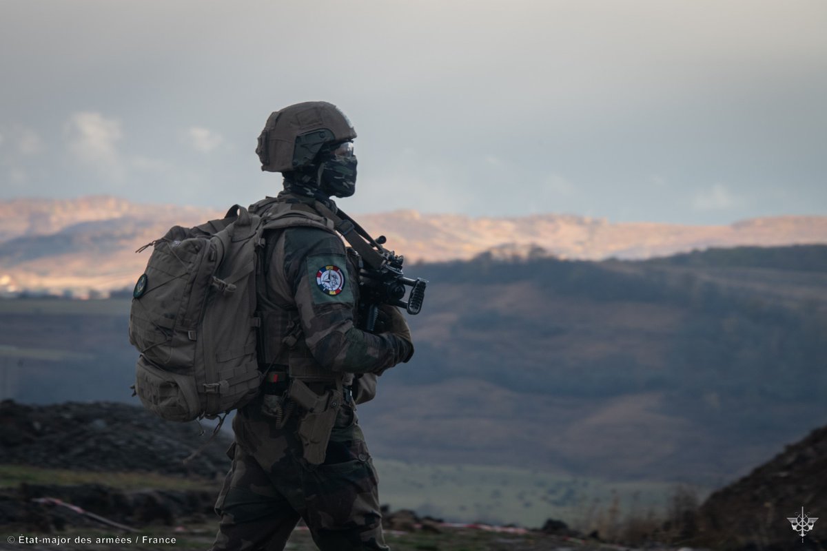 #MondayMotivation Never be afraid to start a new day. 💪🇷🇴🇫🇷🇧🇪🇱🇺 @armeedeterre @ArmyLuxembourg @BelgiumDefence @EtatMajorFR @MApNRomania @NATO