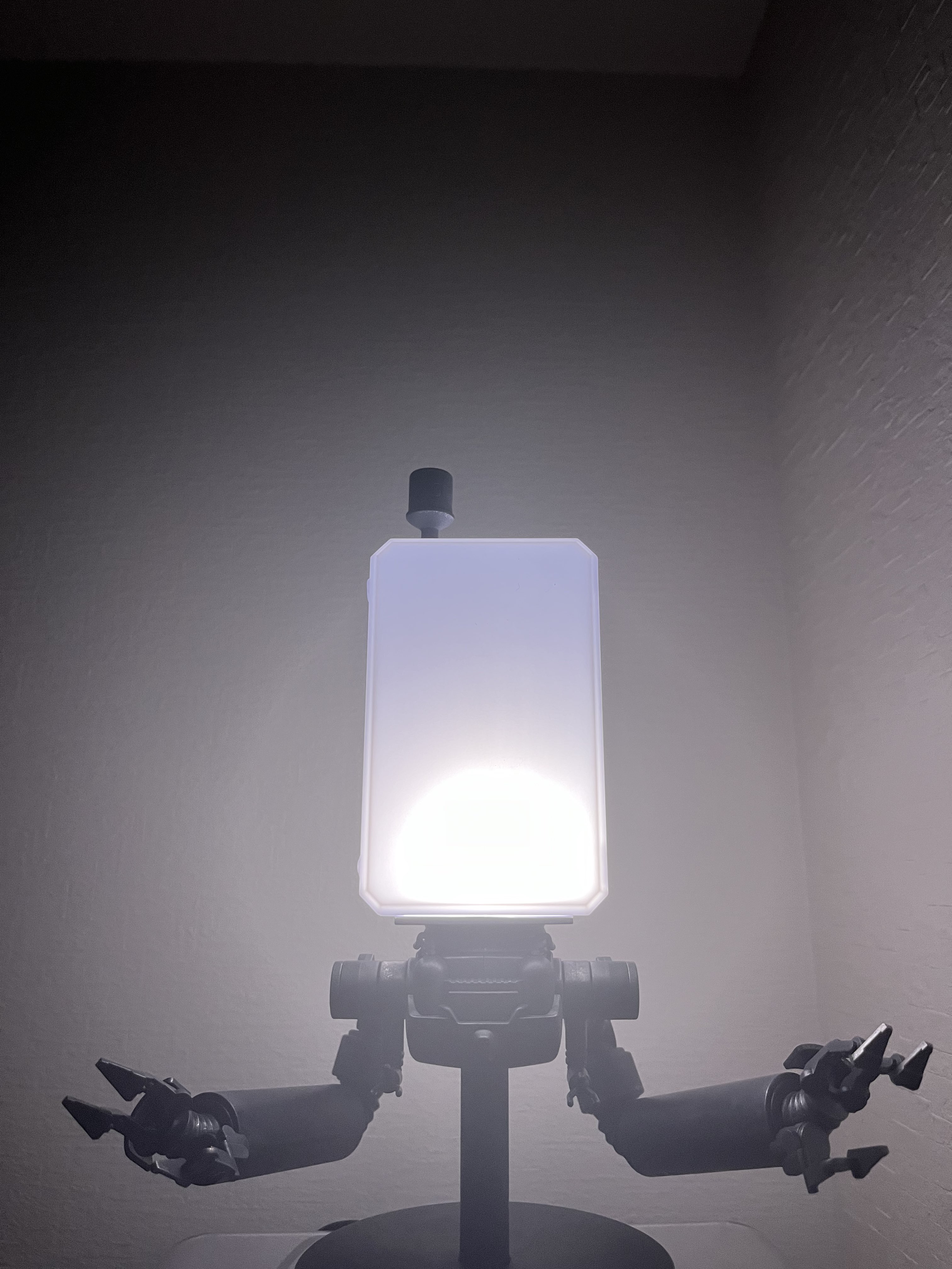 佐伯イッテツ元ネタ解説bot🤝 в X: „【ポッド型テーブルランプ 佐伯イッテツ元ネタ解説bot🤝 в X: „【ポッド型テーブルランプ