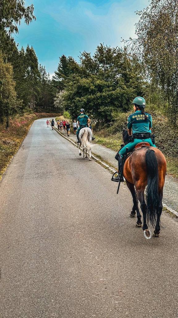 ¿Pensando en hacer el #CaminoDeSantiago? 🆘Con la aplicación móvil gratuita @alertcops podrás enviarnos una alerta de #seguridad geolocalizada📍 Trabajamos para que llegues a tu destino de manera segura y con muchas historias que contar. #CaminoSeguro #AllíDondeNosNecesites