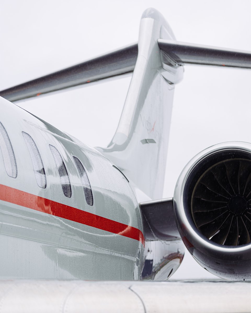 The iconic silver and red livery is a stamp of excellence across our service. Discover what VistaJet can do for you: brnw.ch/21wIc9M #VistaJet #SilverWithARedStripe #Global7500 #Bombardier #privateaviation #privatejet #privatejetcharter #businessjet #bizav