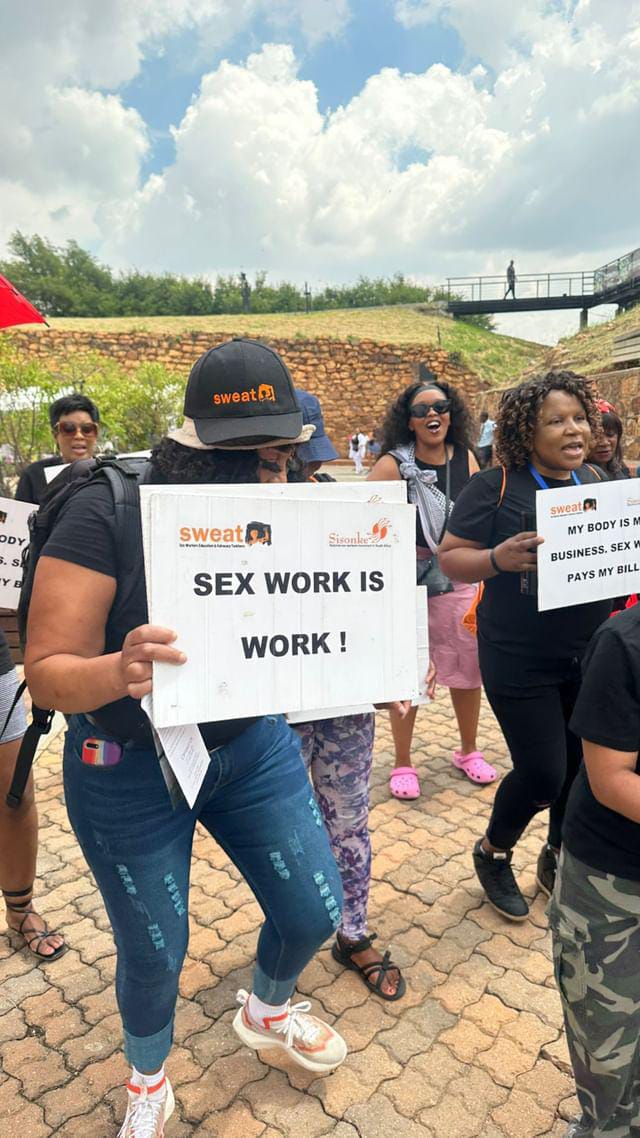 Oh we had a time...thank you JHB & @VisitConHill for an amazing weekend of advocacy, art, connection, mobilisation & platforming. As we continue to celebrate #HumanRightsMonth, let's remember that human rights are for EVERYONE💜🏳️‍🌈🏳️‍⚧️#sexworkerrightsarehumanrights #decrimsexwork