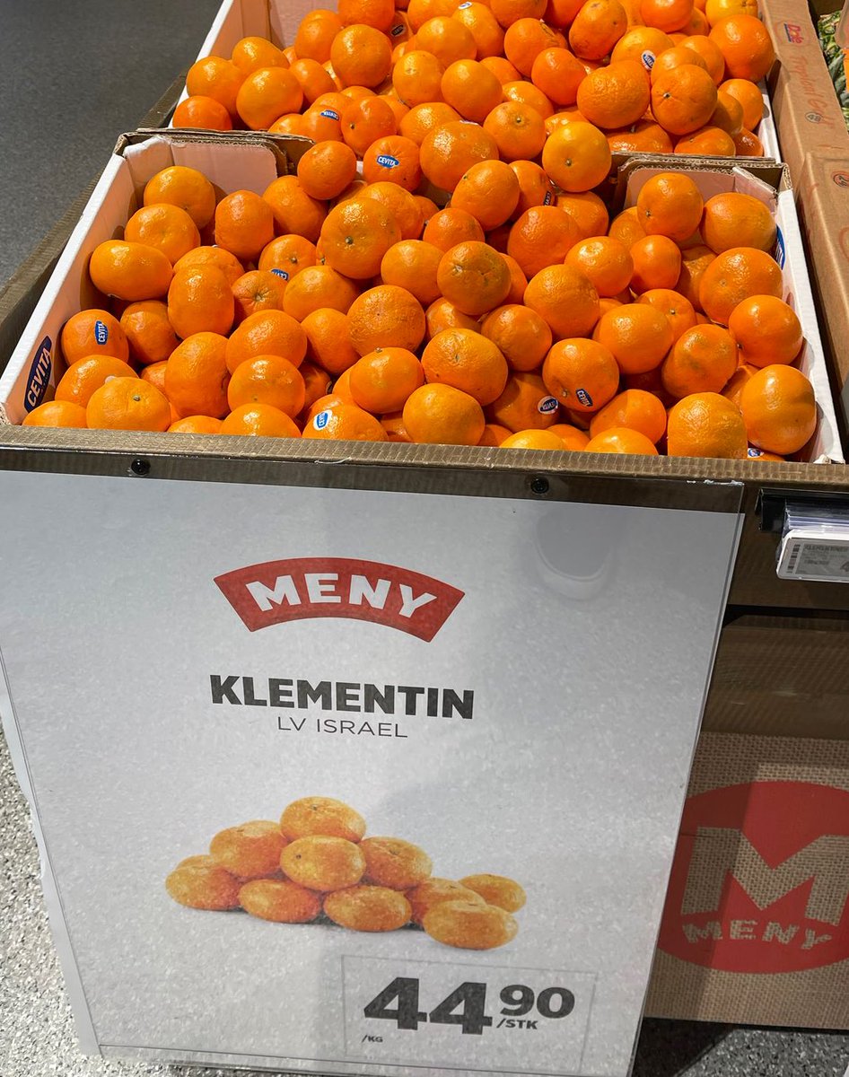 It’s quite distressing to see oranges from #Israel perhaps Golan heights still being sold by @norgesgruppen in supermarkets. @NorwayMFA and @landbrukogmat can we please not have genocide fruits in our supermarkets? Since Norway supports the ppl of Gaza
