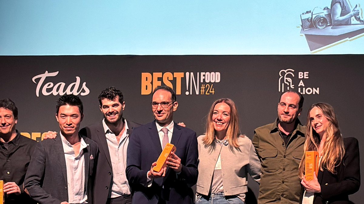 La campaña #DespiertaTuSentidoIbérico premiada con el plata 'Best Brand Experience & Events' en los #BestNFood. Un premio que destaca los esfuerzos del sector en la promoción del #JamónIbérico y la excelencia en la creación de experiencias de marcas ➡️acortar.link/5ThC4C