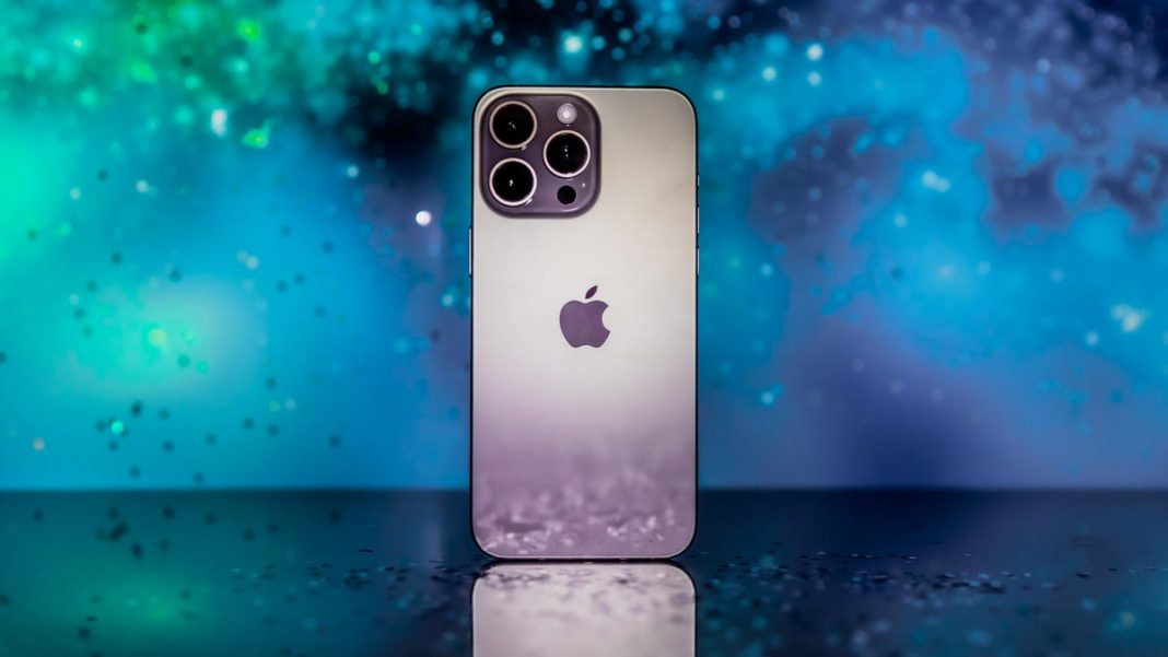 CeotechI's tweet photo. iPhone: aggiornamenti in negozio senza aprire la scatola, ci siamo
#Aggiornamenti #AppleStore #Bloomberg #iOS #iOS172 #iPhone #MagSafe #MarkGurman #MobileNews #Notizie #Novità #PrestoWithinApple #Tech #TechNews #Tecnologia #Update

https://t.co/Mfnuki4ey6 https://t.co/NLtLjZVXwC