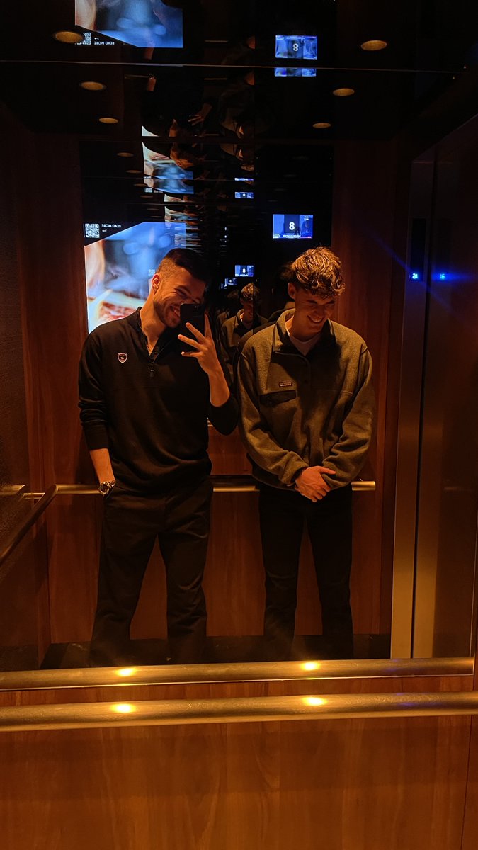 thtsjames's tweet photo. It's easy to look at someone and assume they have it all figured out.

The truth is, we're all flawed and struggling in our own ways.

Rebuilding yourself is a journey filled with failures and shortcomings.

But that's where growth happens. https://t.co/plzG5g0Uqd