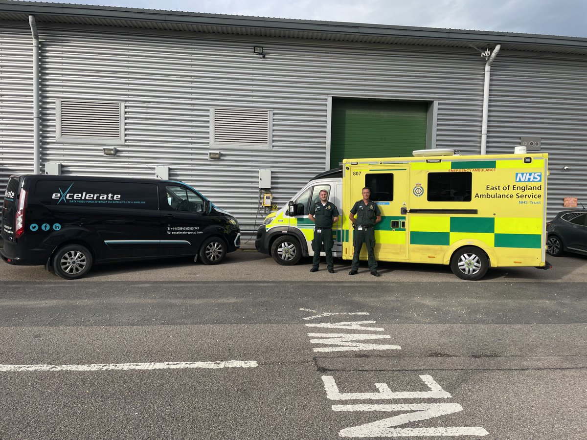 🛰️🚑Space is helping improve patient care with a Digital Ambulance of the Future. We are working with @spacegovuk and @NHSuk to trial a project that uses a combination of cellular and satellite technologies to give paramedics reliable connectivity. 👉esa.int/Applications/C…