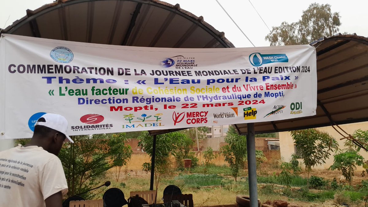 ONGImadel's tweet image. 22 Mars | Journée mondiale de l’EAU
L’EAU pour la Paix.
Le #PCRSS dans sa mission de relèvement et de stabilisation du Sahel, érigera des Châteaux d’Eau, d’AES, de PMH ou de SHVA pour l’exercice 2024 dans les cercles de Mopti, Djenne et Tenenkou.
@ONGImadel @SOS_SAHEL_ #WATERDAY