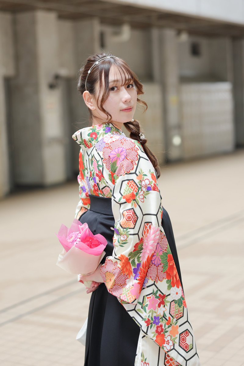 ☆卒業応援企画☆

卒業式に思い出の写真を残してみませんか？

(掲載は本人承諾済)

#卒業応援企画 #卒業