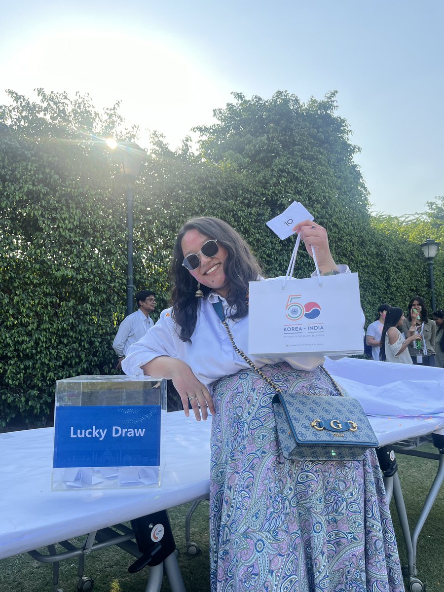 gkeren09's tweet image. 우리를 초대해 주셔서 감사합니다 ! @RokEmbIndia 🫶🏼✨
우리는 정말 즐거웠어요 🥰 
#HappyHoli  🌸

@ChangJaebok1 #korea #koreanembassy #Koreaindiadostisupporters #Holi24