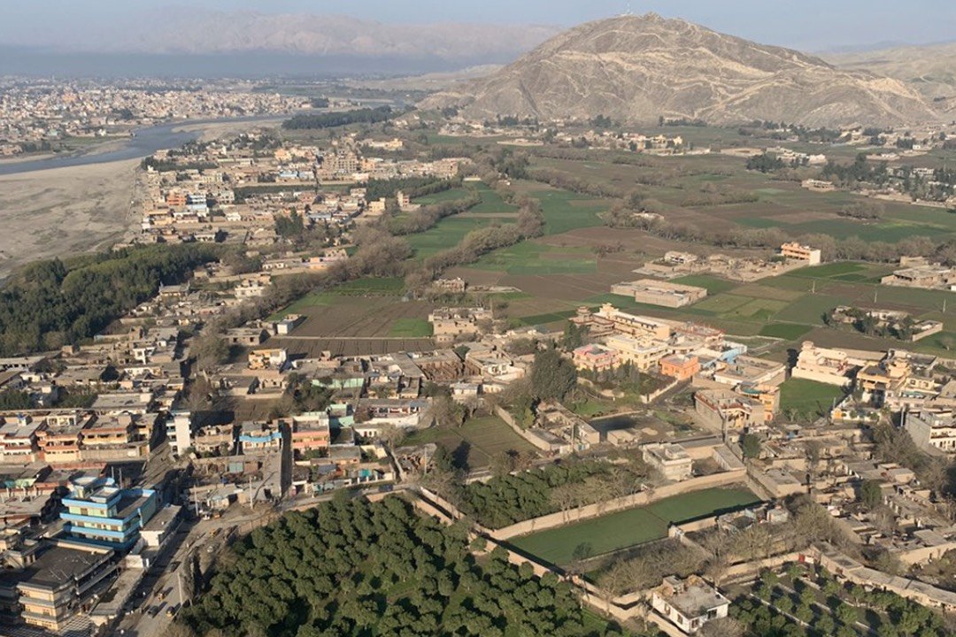 یک زن در ننگرهار به دلیل فقر خودش را از کوه پایین انداخت و جان باخت
8am.media/fa/a-woman-in-…