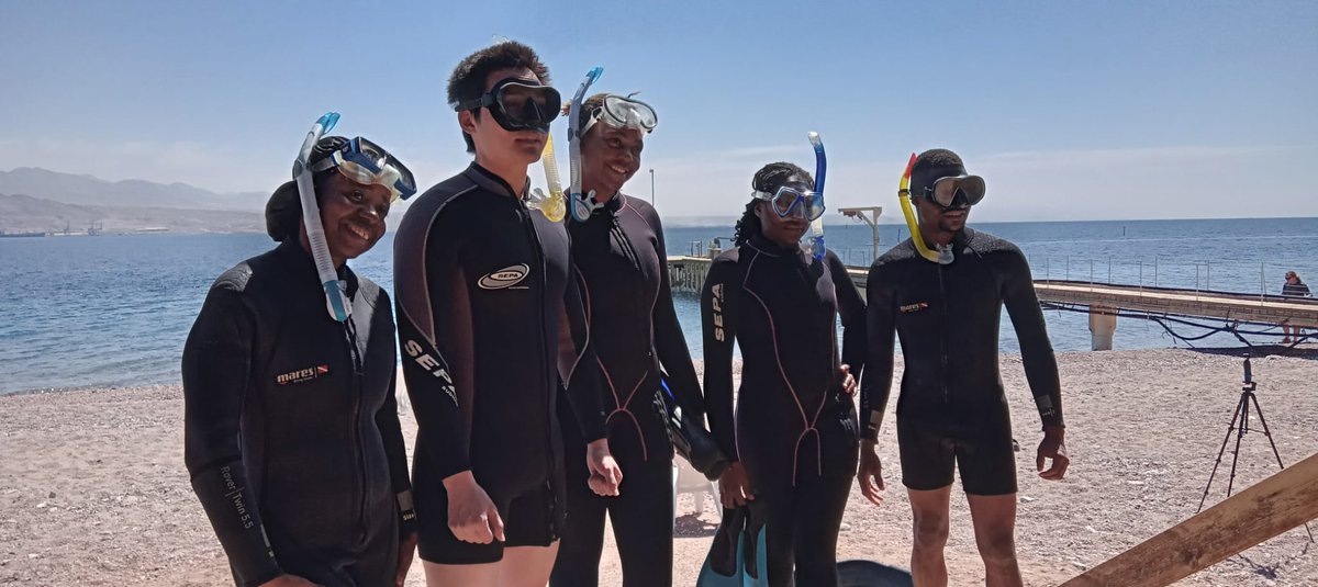 🌊 Exploring where fun meets science! 🔬 Just wrapped up the 'Paleoceanography' course at @iui_eilat, Led by Prof. Revital Bookman from the Marine Geosciences Department, with collaboration from IUI researchers. We snorkeled, analyzed samples, & sailed on a research vessel !