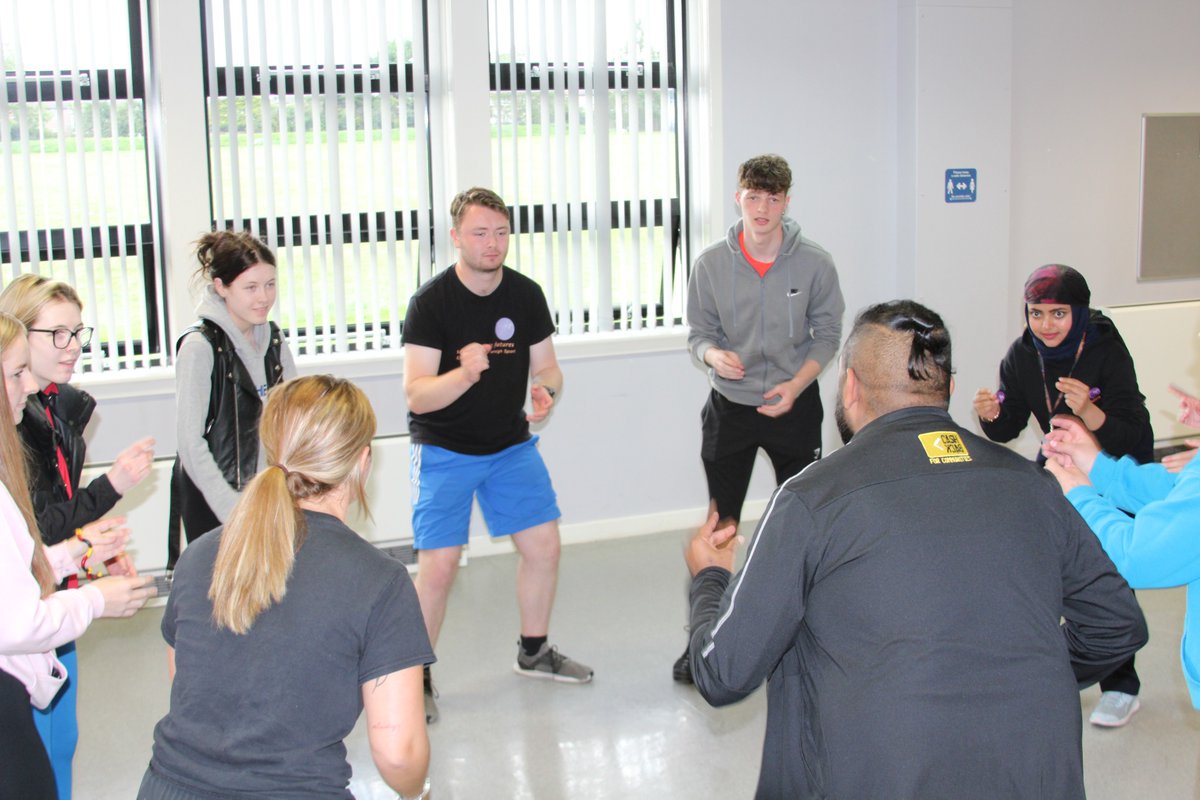Active:2:Grow in Stirling continues to provide a safe space for #YoungPeople as well as providing physical activity & youth work weekly. Young people also have hot food at every session & regularly engage in workshops, the most recent one being Understanding Anger @sportrelief