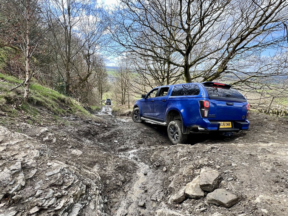 A few photos from yesterday’s mooch with Dave from @Autobears1. Both AT35 & V-Cross performed brilliantly. - @IsuzuUKPR