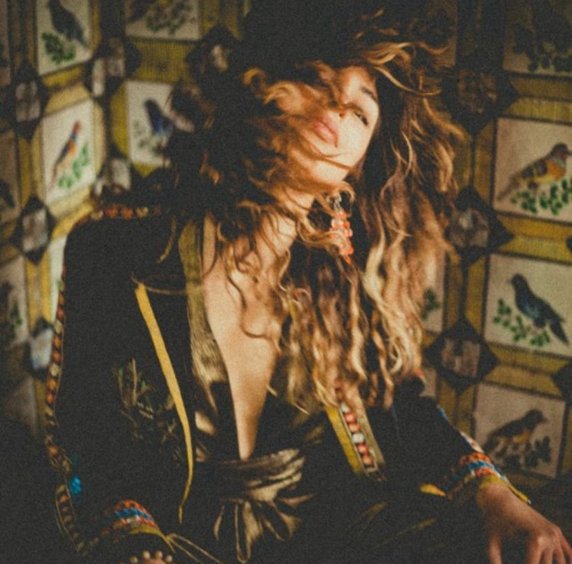 @BR00KELAW brilliant new single 'Gypsy Woman' will be getting play on @andygcountry show tonight on @radiowarring #americanamusic #americanarock #femalesingersongwriter #NewMusic