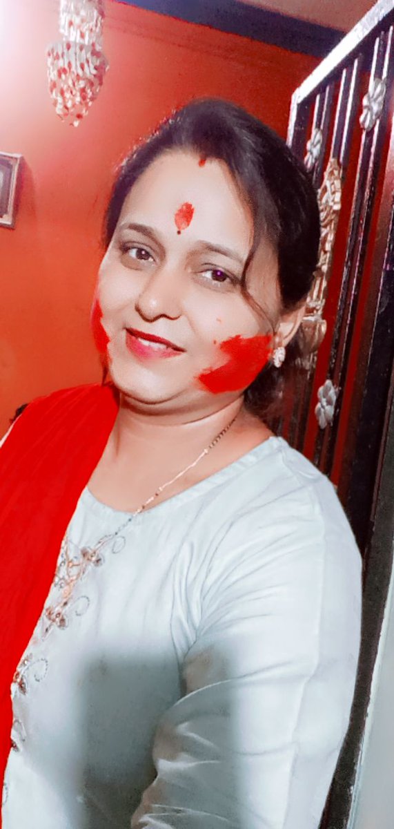रंग वही अच्छा जो सच्चाई का हो,,
 अच्छाई का हो,,
होली की शुभकामनाएं आप सभी को 💐💐