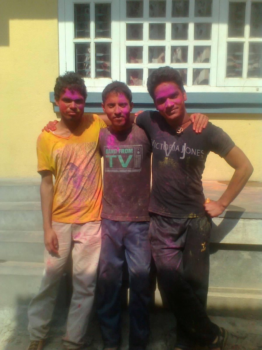 Happiest holi purano time ko yaad aayo😁😁😁😁